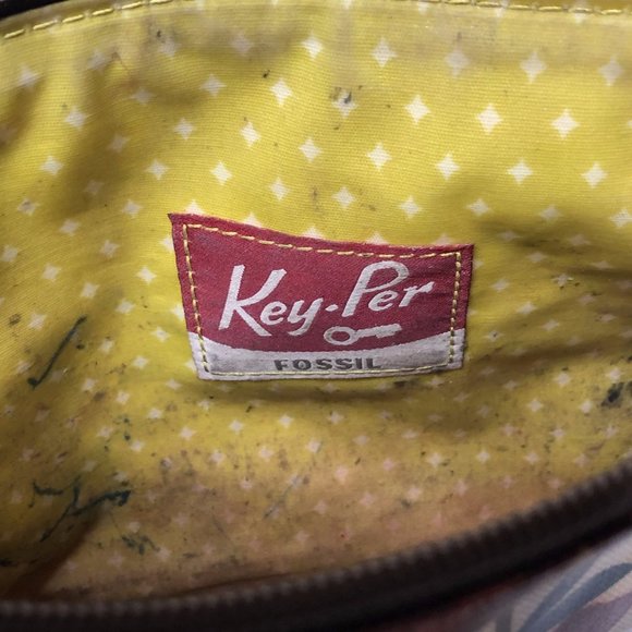 Fossil Key-per Coated Cotton Large Envelope Clutch - Picture 4 of 4